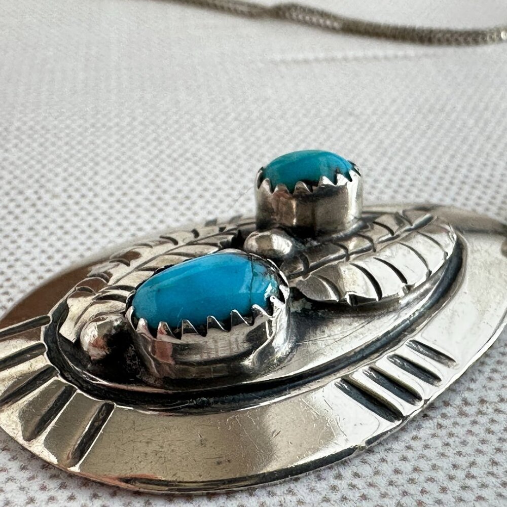 1970s Native American Navajo Turquoise Pendant Necklace, Sterling Silver Leaf - Picture 4 of 8